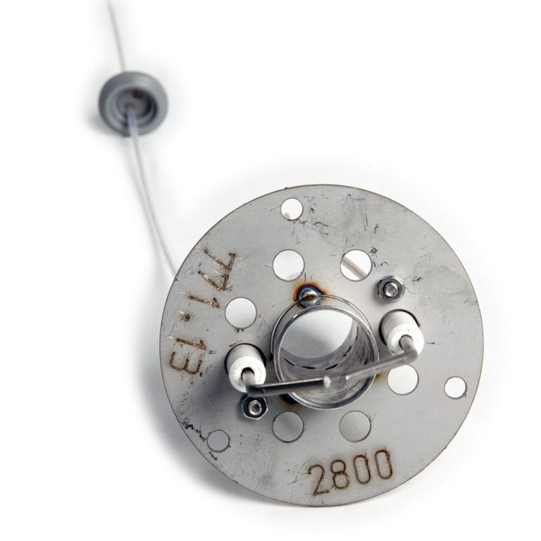 Whale Space Heater Electrode Burner Assy. 2.9kW • AK1262